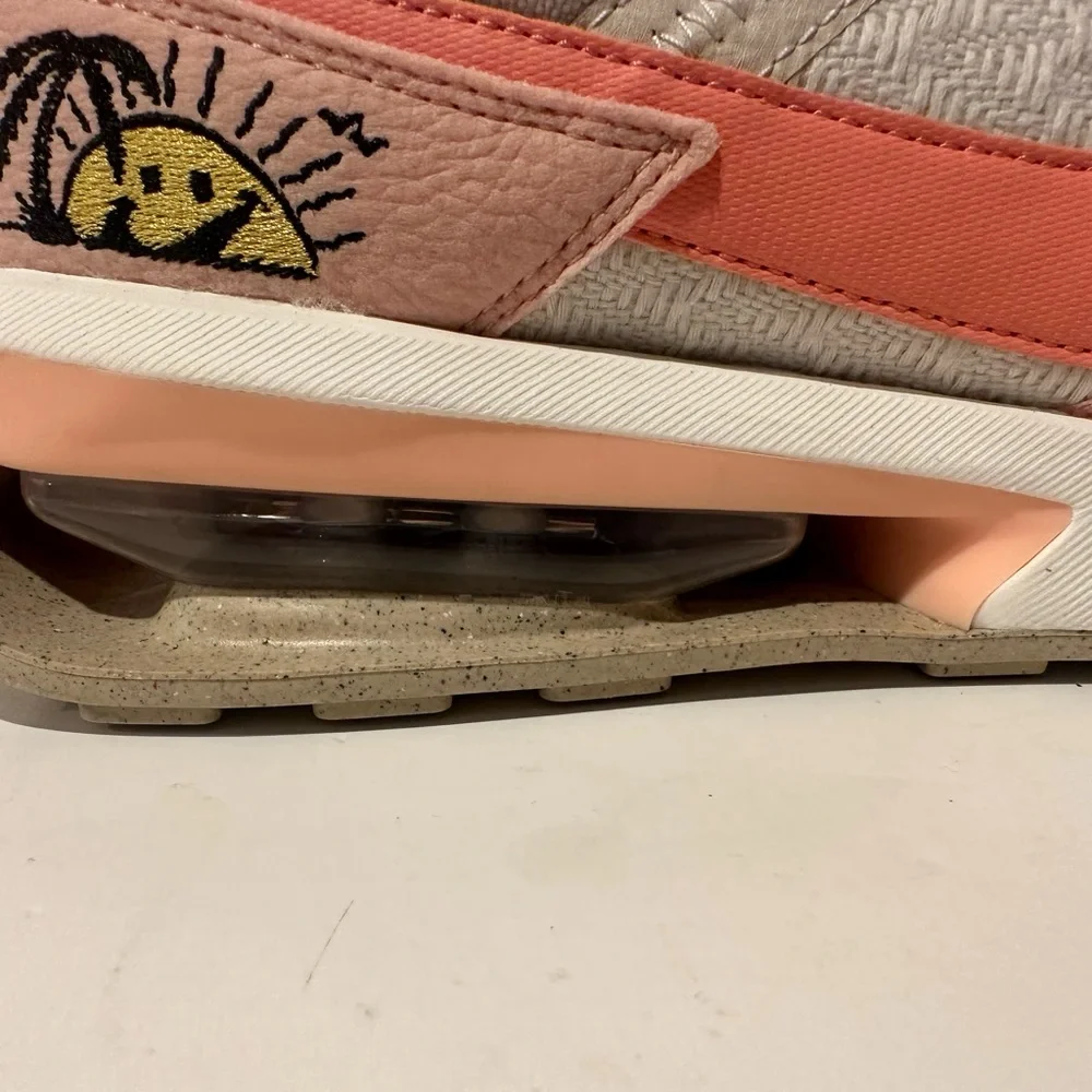 Wmns Air Max Pre-Day SE 'Sun Club - Light Orewood Brown